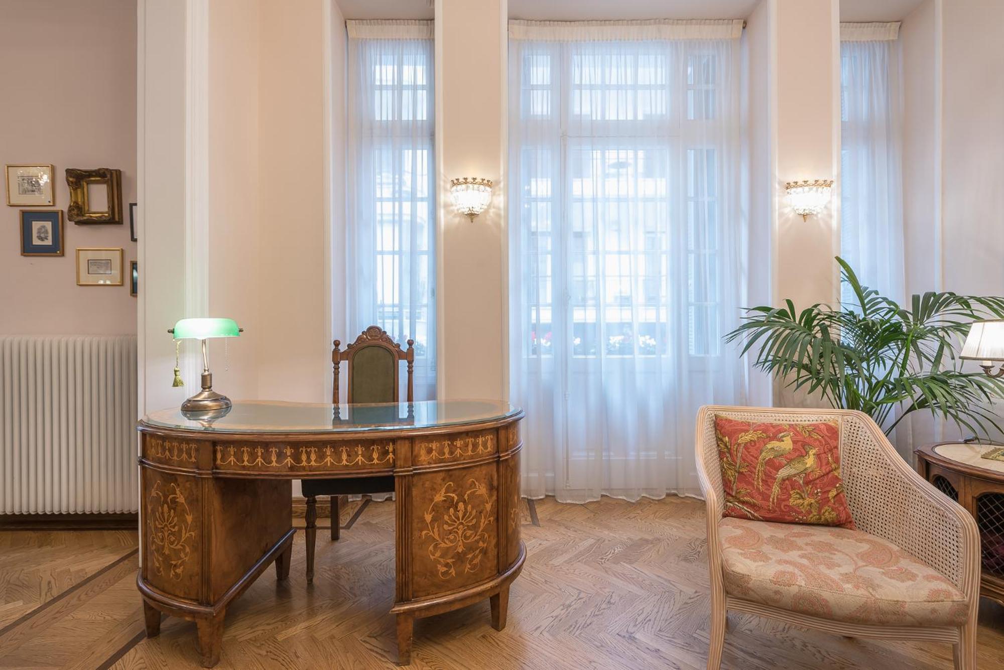 The Rare Luxury Gem Near Syntagma, Kolonaki Square Daire Atina Dış mekan fotoğraf